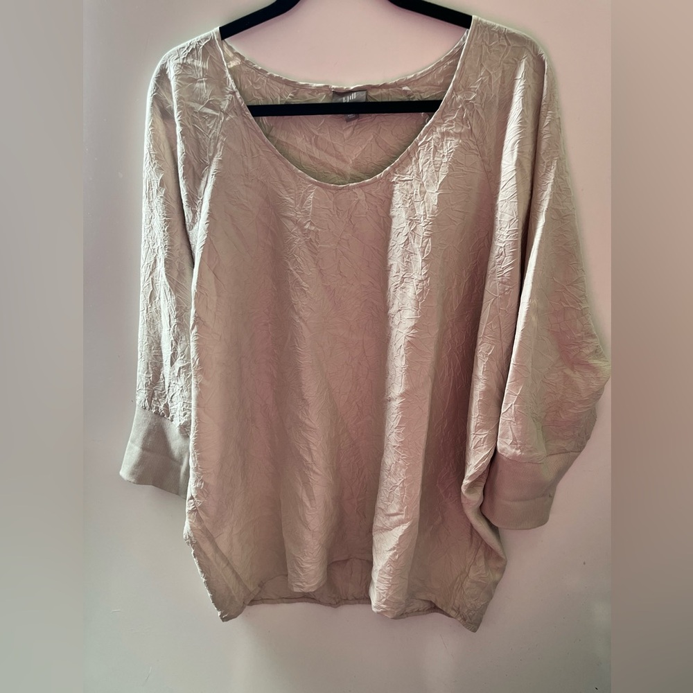 Woman’s J. Jill Tan Oversized Dolman Sleeve Tunic